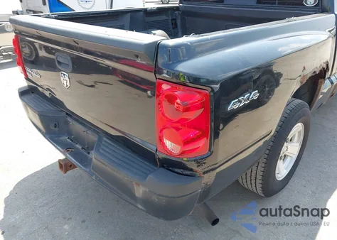 2008 Dodge Dakota Slt z USA, uszkodzony, nr VIN 1D7HW48K78S593988